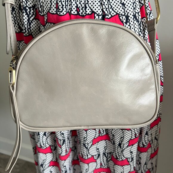 Hobo Reach Crossbody bag in Driftwood (Retired Design) - Picture 3 of 10